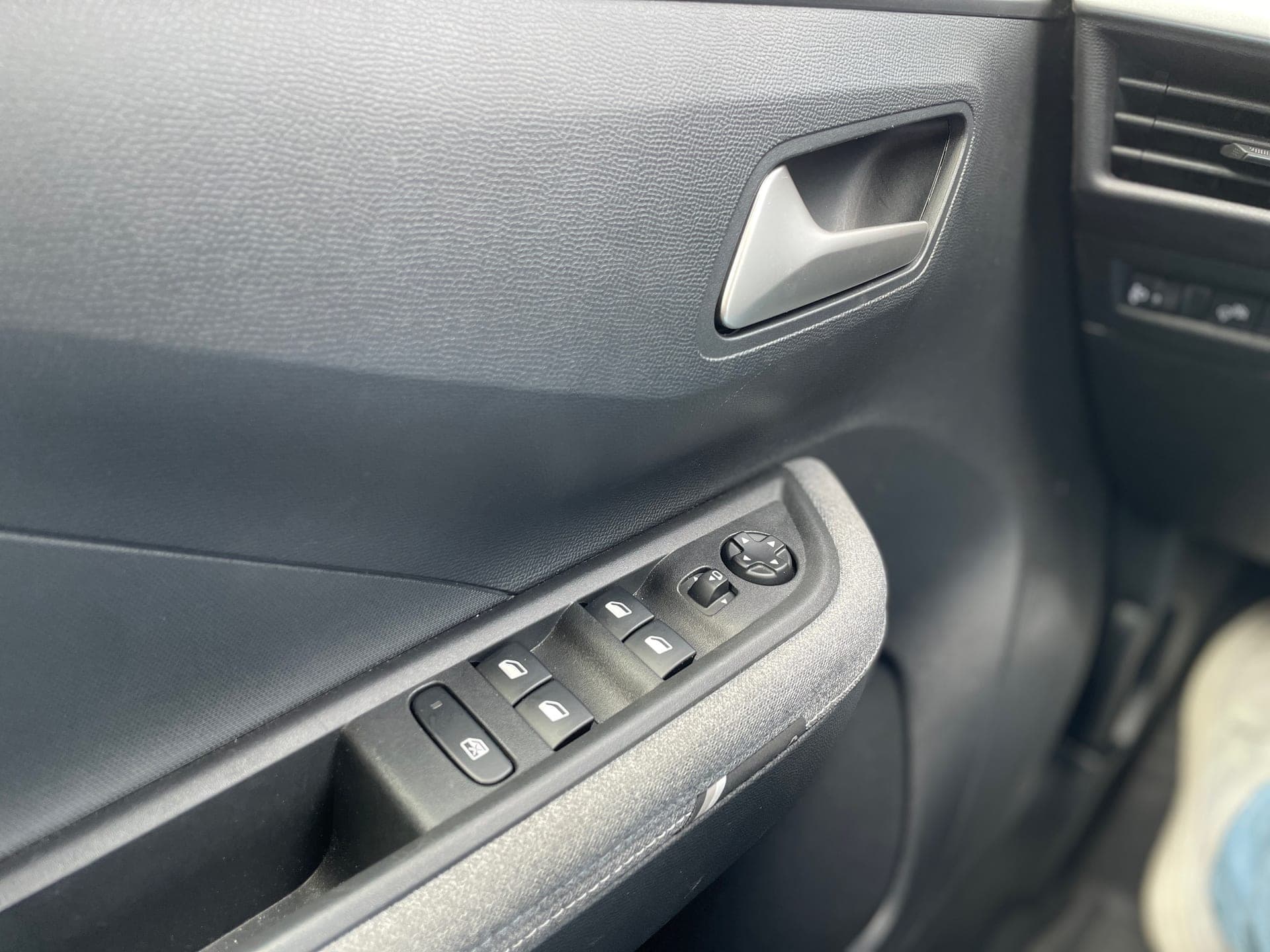 Opel Frontera – Bild 11